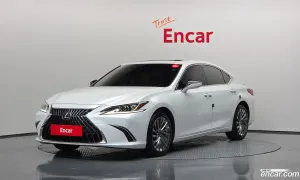 Lexus Es Luxury Plus 2023