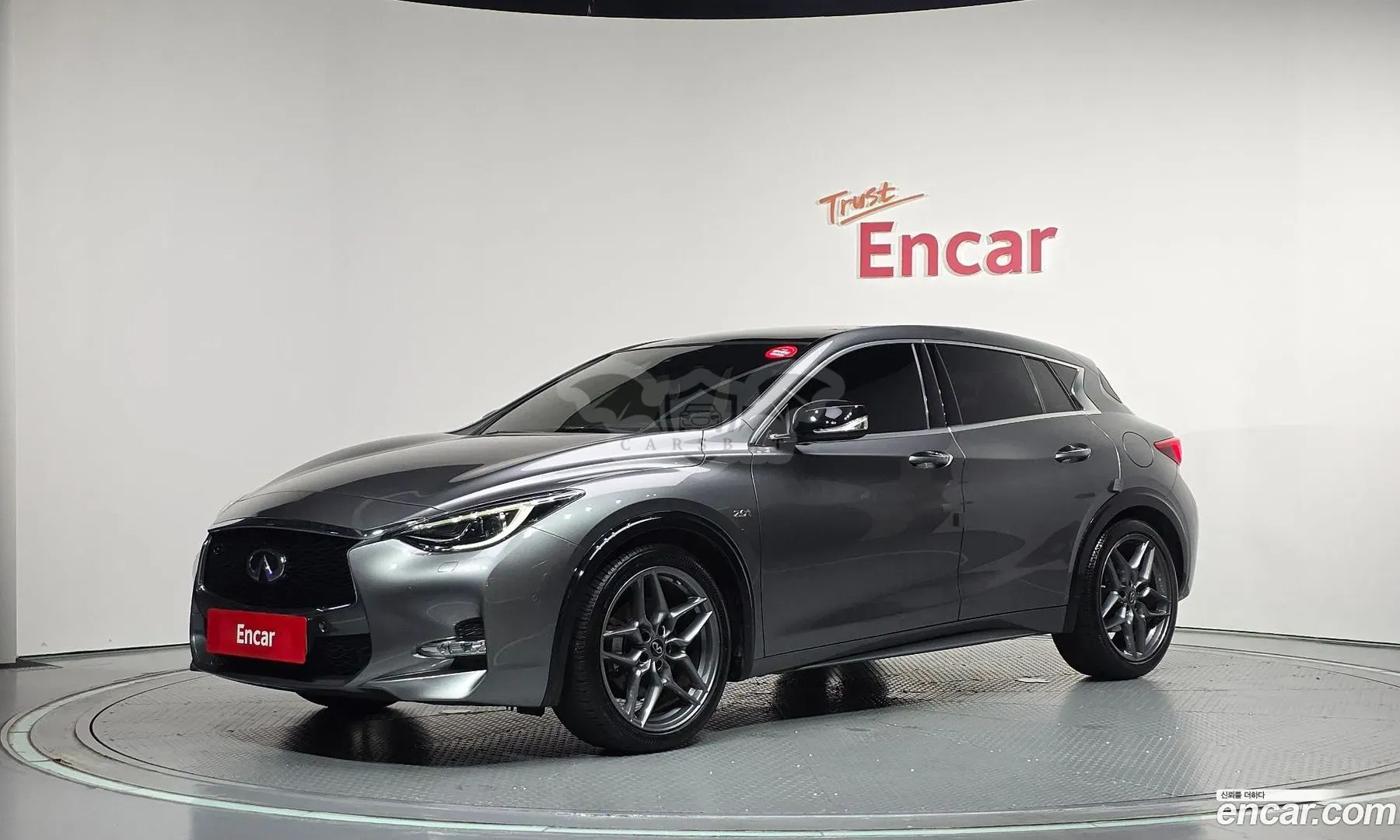 Infiniti Q30 2.0 Premium 2017