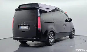 Hyundai Staria Limousine 4WD Lounge 9-Seater 2023