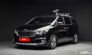 Kia Canival 9-seater Luxury 2014