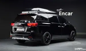Kia Canival President Gasoline 7-Seater Limousine 2018
