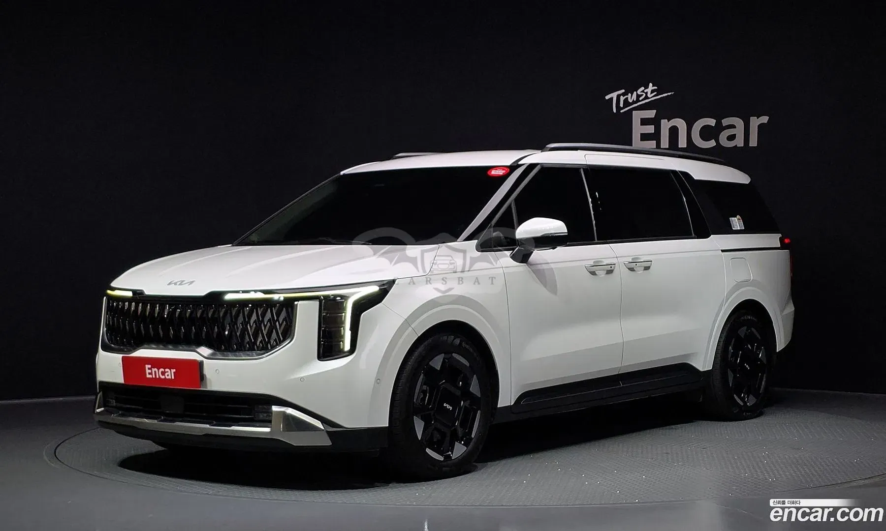 Kia Canival Gasoline 9-Seater Signature 2024