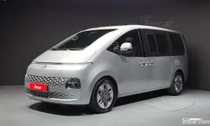 Hyundai Staria Modern Tourer 11-Seater 2023
