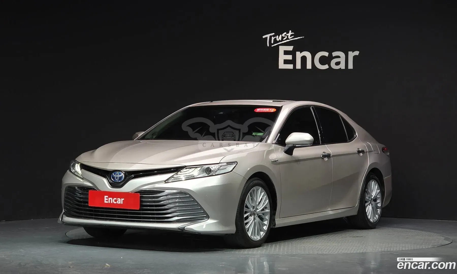 Toyota Camry 2.5 XLE Hybrid 2017