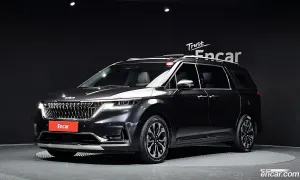 Kia Canival Gasoline 7-Seater Signature 2023