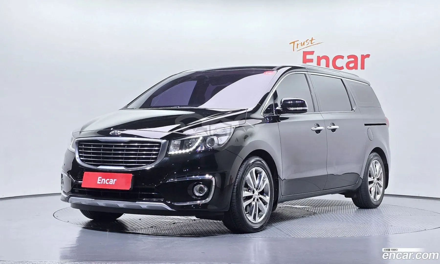 Kia Canival 9-seater Prestige 2017