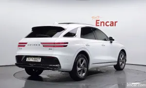Genesis Gv70 2.5T Gasoline AWD 2024