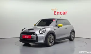 Mini Cooper 3rd SE Electric 2023