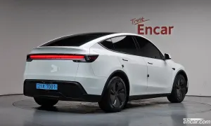 Tesla Model y RWD 2025