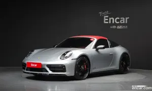 Porsche 911 Targa 4 GTS 2024