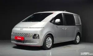 Hyundai Staria Modern Cargo 5-Seater 2023