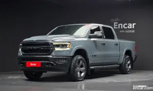 Dodge Ram pick up 5.7 2021