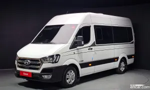 Hyundai Solati Luxury 15-seater 2025