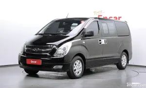 Hyundai Starex CVX Luxury 3-Seater VAN 2013