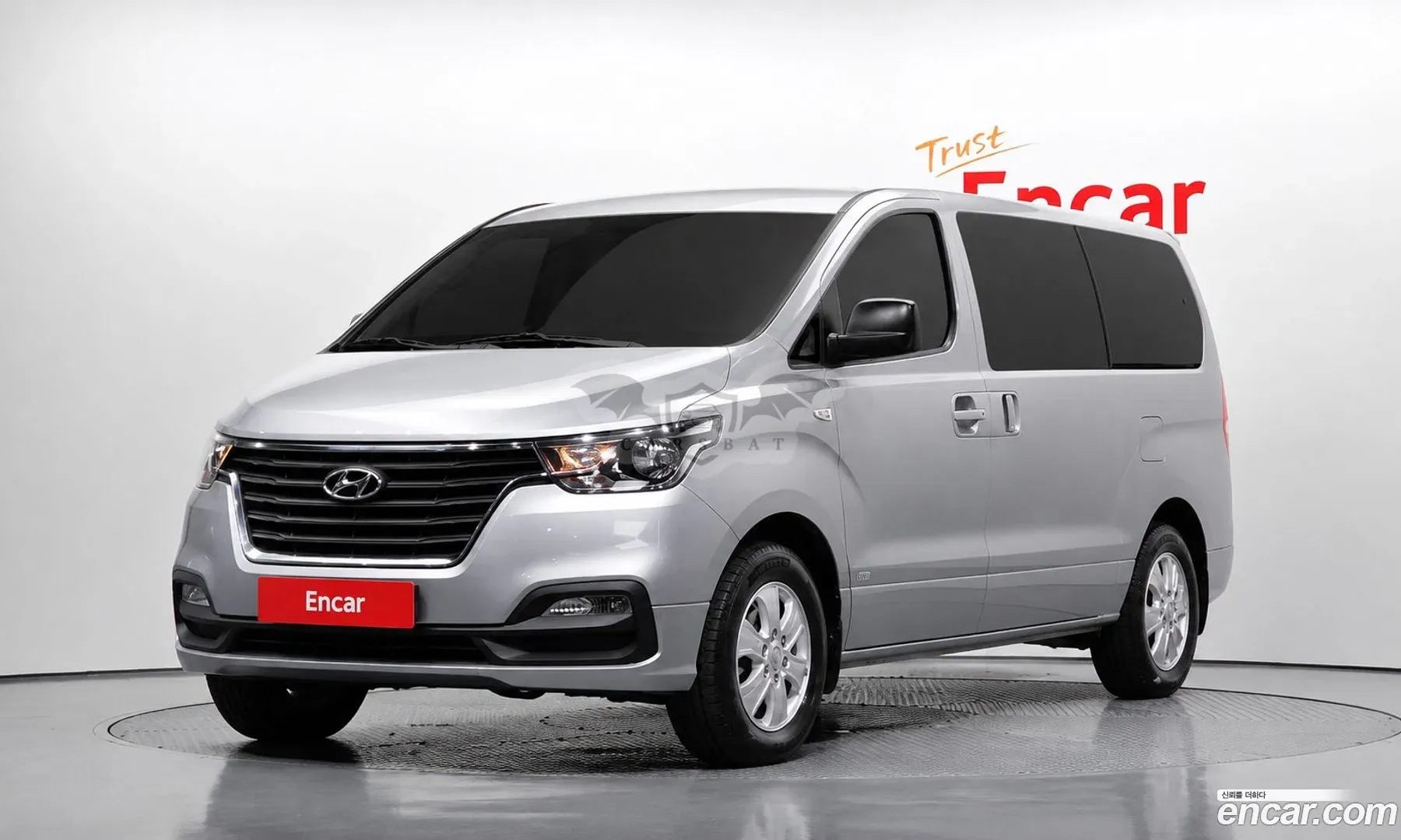 Hyundai Starex Modern 4WD Wagon 11-Seater 2019