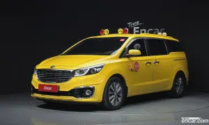 Kia Canival 9-Seater School Bus 2016