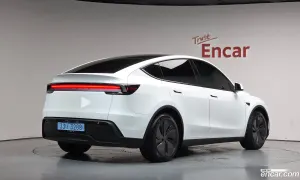 Tesla Model y RWD 2025