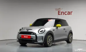 Mini Cooper 3rd SE Electric 2023