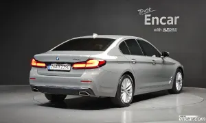 Bmw 5-series 520i Luxury 2021
