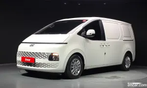Hyundai Staria Modern Cargo 3-Seater 2021