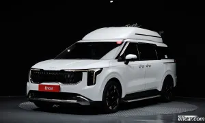 Kia Canival Signature Diesel 9-Seater Hi Limousine 2024