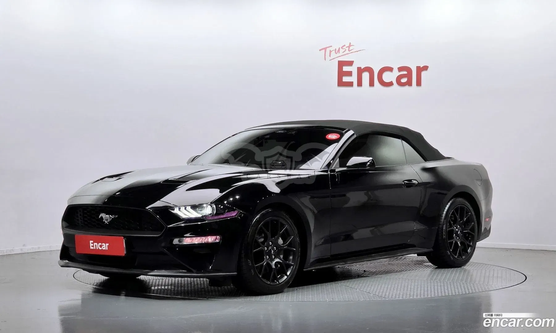 Ford Mustang Convertible 2021