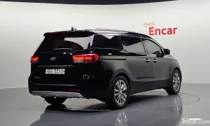 Kia Canival 9-seater Noblesse 2016