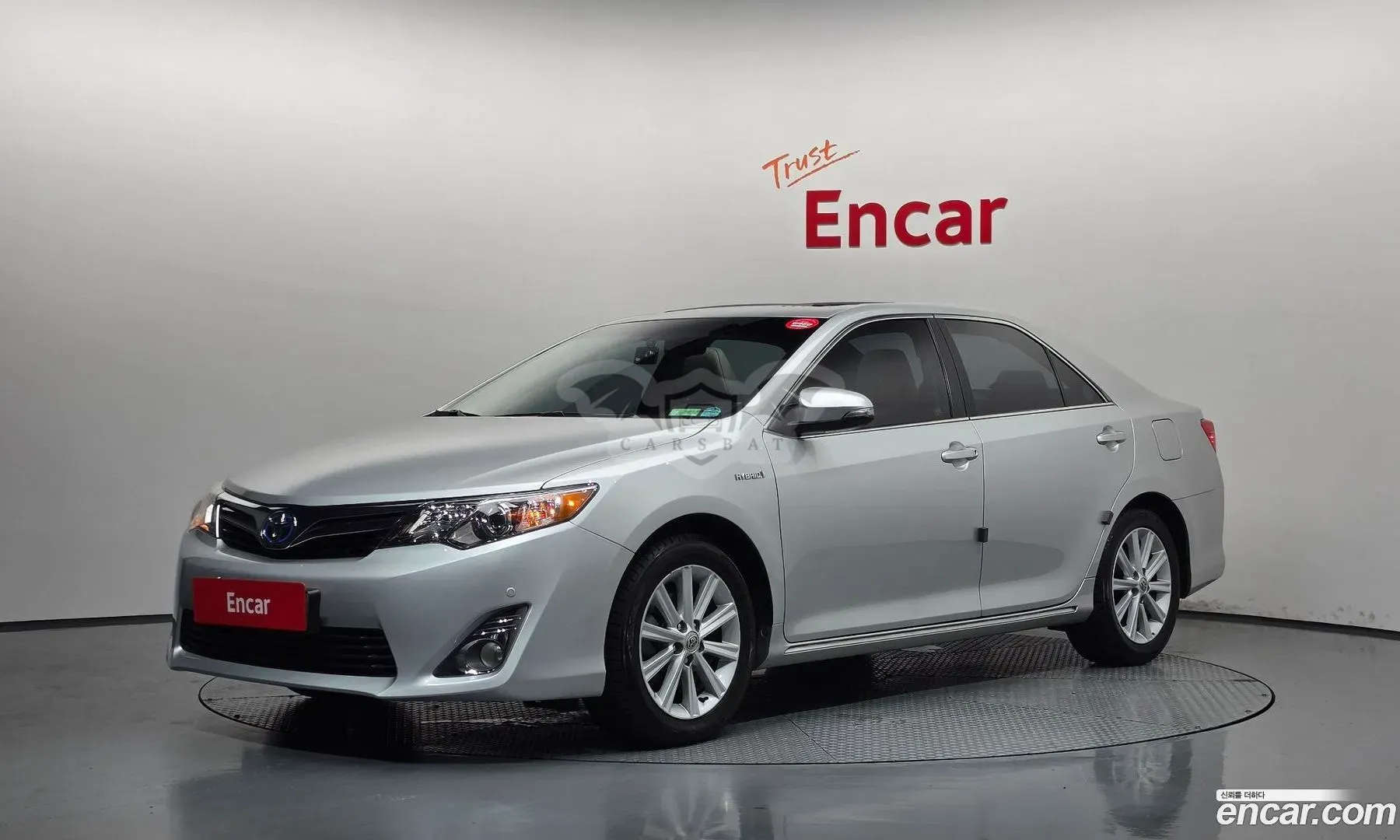 Toyota Camry Hybrid XLE 2012