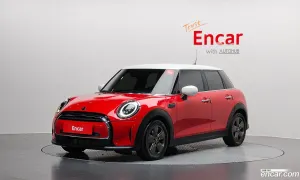 Mini Cooper Third Generation 5Door Classic 2023