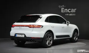 Porsche Macan 95B 2.0 2021