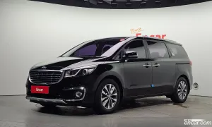 Kia Canival 9-seater Luxury 2016