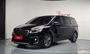 Kia Canival 9-Seater Luxury 2019