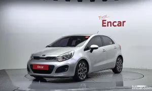 Kia Pride Prestige 1.6 GDI Hatchback 2012