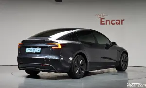 Tesla Model 3 RWD 2025