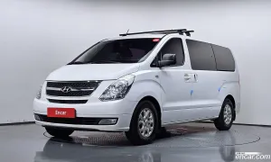 Hyundai Starex CVX Luxury 5-Seater VAN 2015