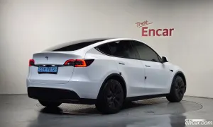 Tesla Model y RWD 2024