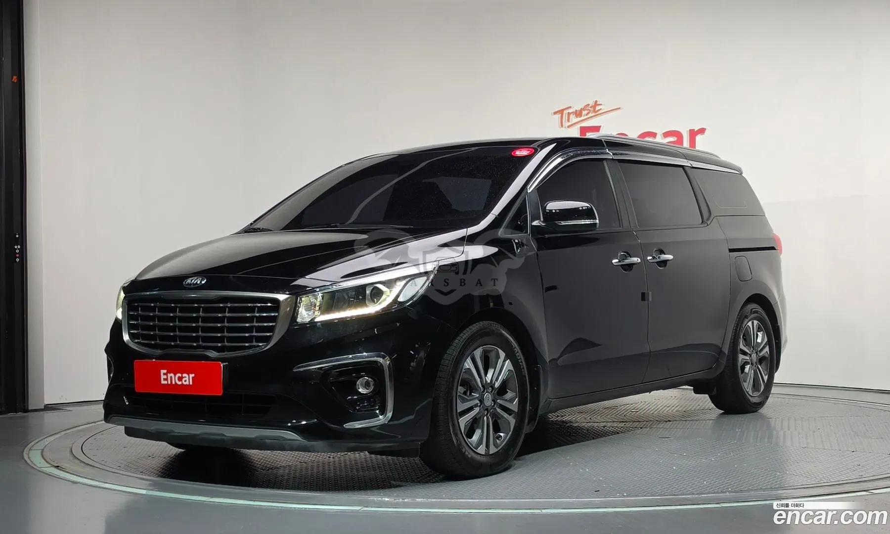 Kia Canival 9-Seater Luxury 2019