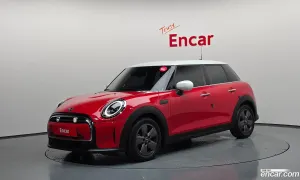 Mini Cooper Third Generation 5Door Classic 2023