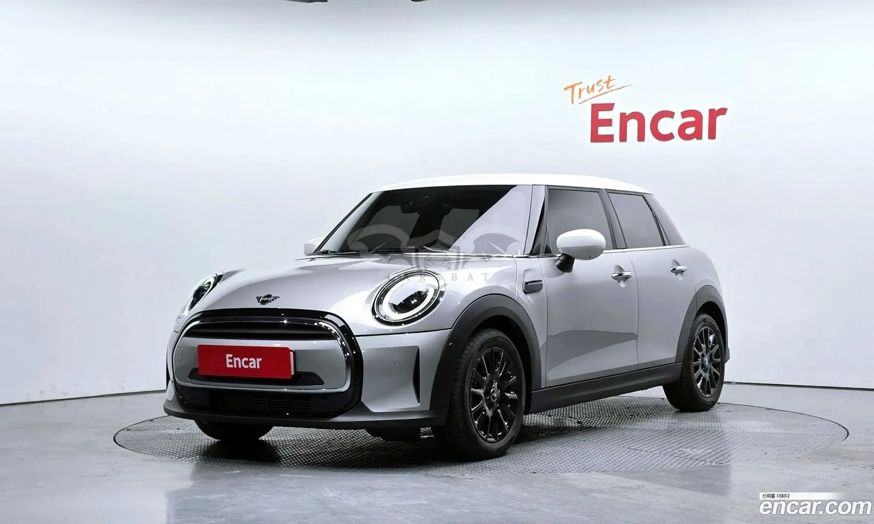 Mini Cooper Third Generation 5Door Classic 2024