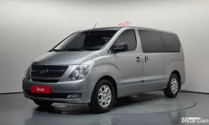 Hyundai Starex CVX Luxury 3-Seater VAN 2011
