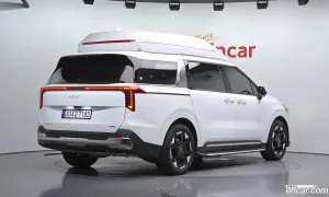 Kia Canival Signature HEV 9-Seater Hi-Limousine 2024