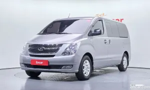 Hyundai Starex CVX Luxury 5-Seater VAN 2012