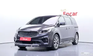 Kia Canival VIP 7-Seater Limousine 2018