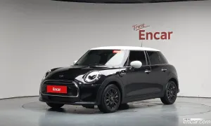 Mini Cooper Third Generation 5Door Classic 2024