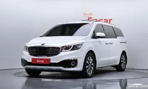 Kia Canival 9-seater Luxury 2016