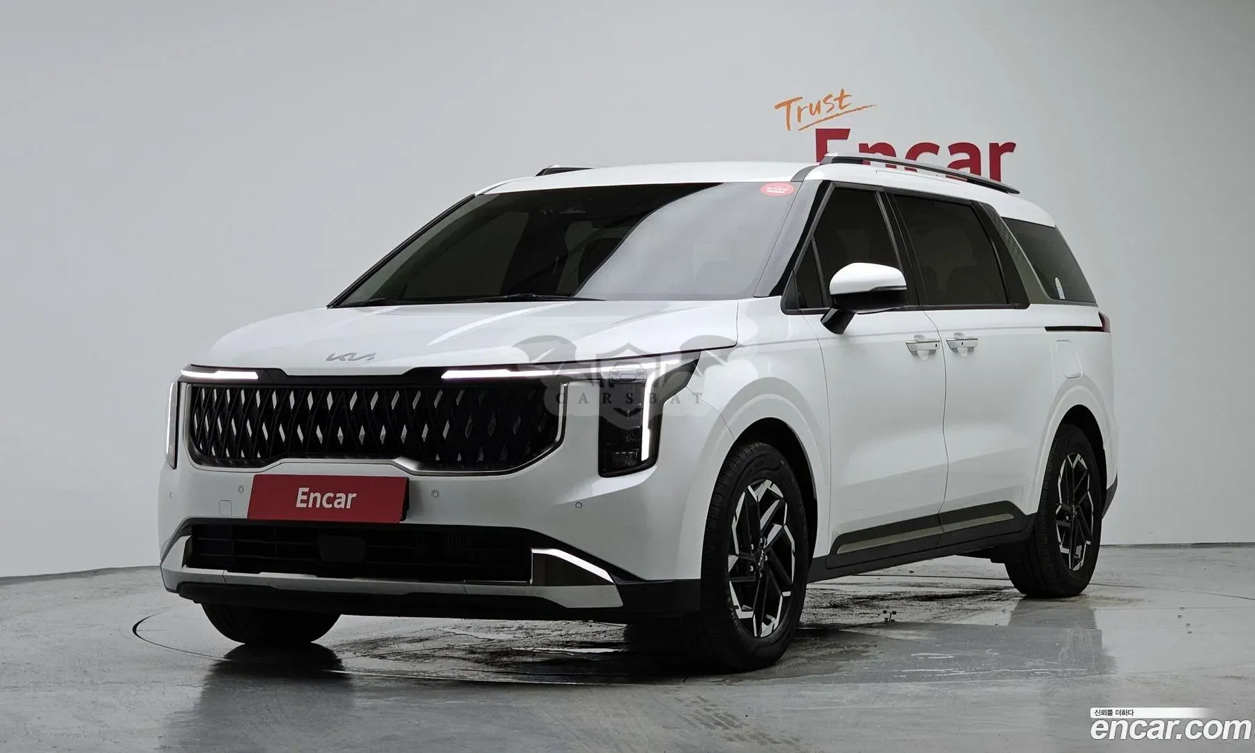 Kia Canival Diesel 9-Seater Noblesse 2024