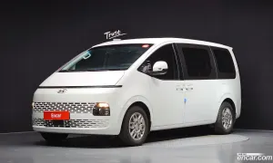 Hyundai Staria Modern Tourer 9-Seater 2023