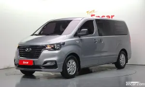 Hyundai Starex Modern Van 5-Seater 2018