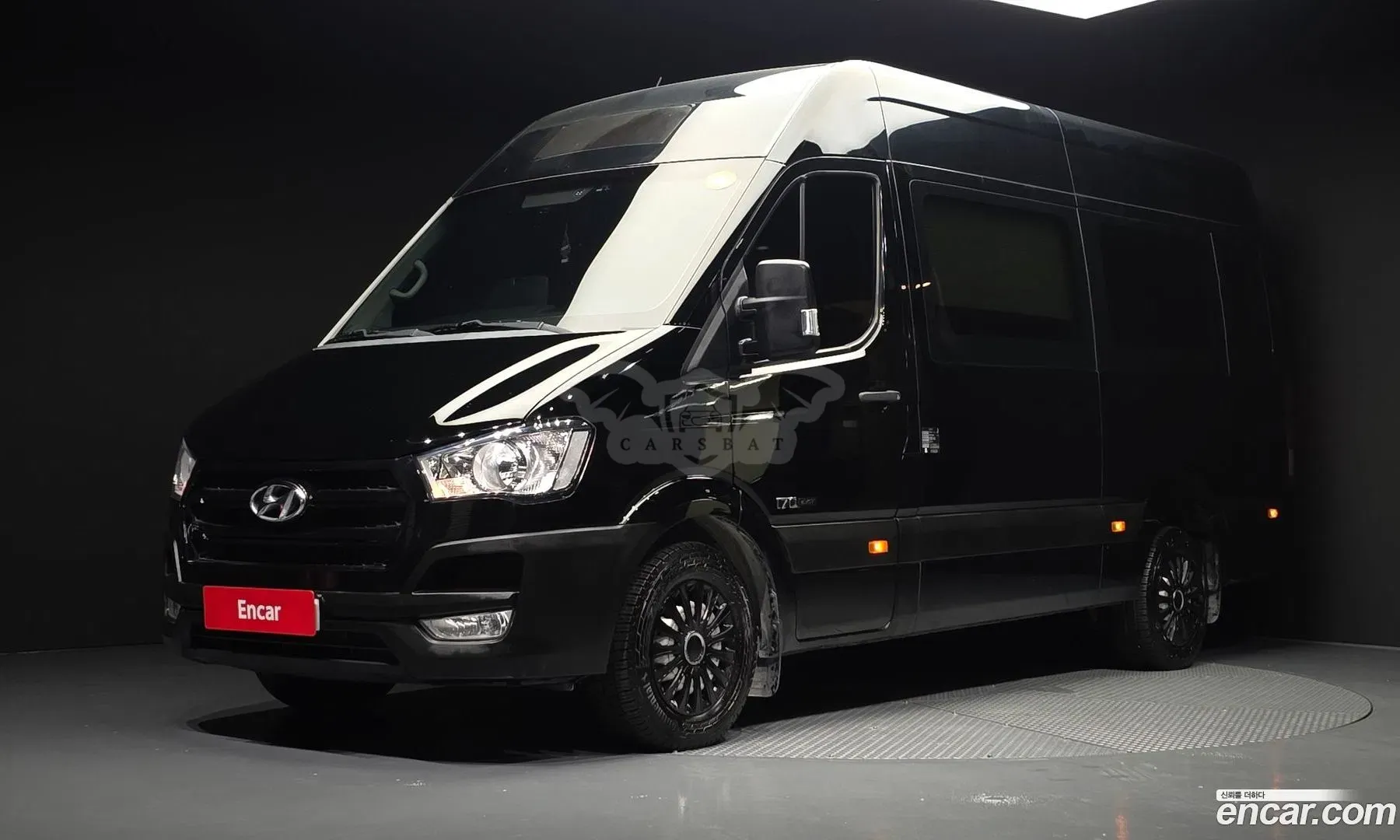 Hyundai Solati standard 15-seater 2020