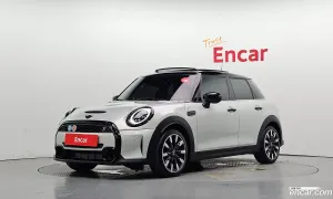Mini Cooper Third Generation 5Door Classic 2022